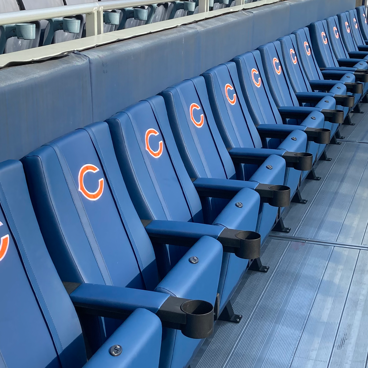 SuiteMax 3.5 VIP Seats with Kentucky Wildcats Logo